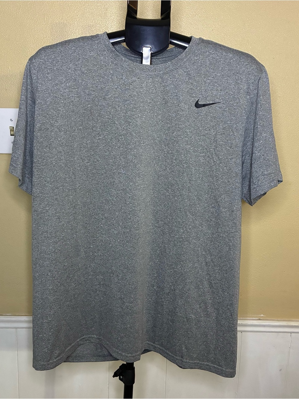 Nike Men’s Grey Heather Dri-FIT Crew Tee